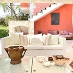 Maris Apartment *